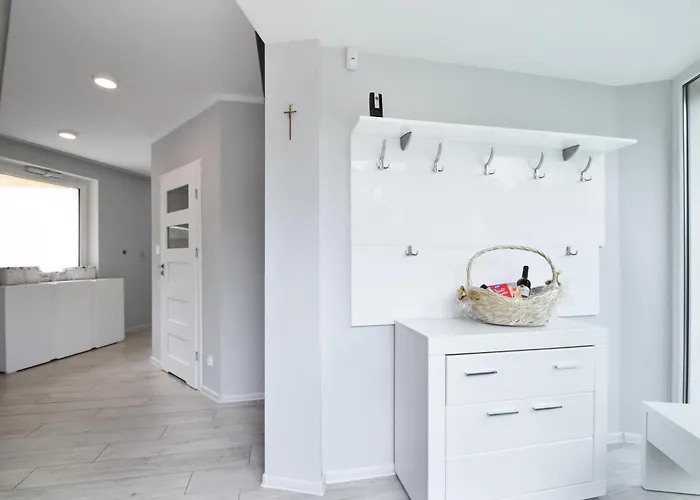 Lidia Sauna & Jacuzzi Hébergement de vacances Łukęcin