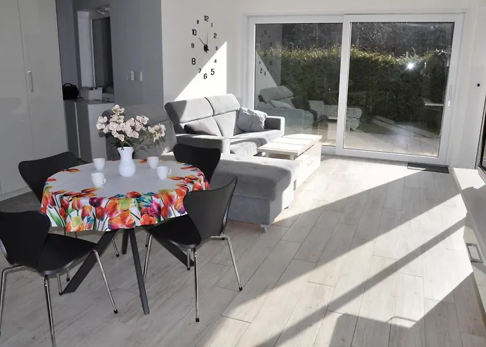 Prázdninový dům Lidia Sauna & Jacuzzi *