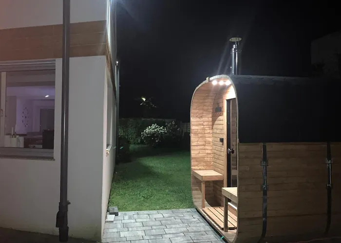 Lidia Sauna & Jacuzzi Hébergement de vacances