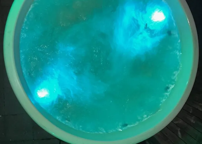 Lidia Sauna & Jacuzzi *